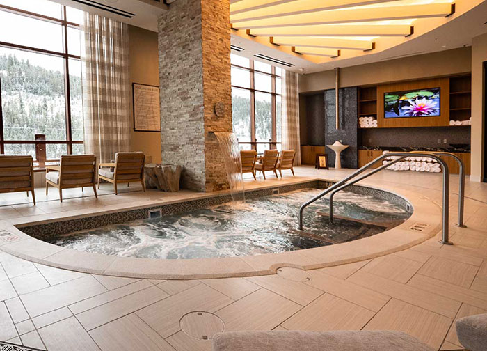 Aqua Lounge at Monarch Casino Resort Spa